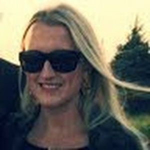 Meet your Posher, Mia